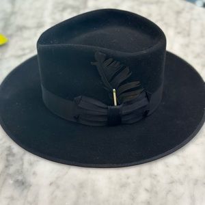Nick Fouquet black hat
